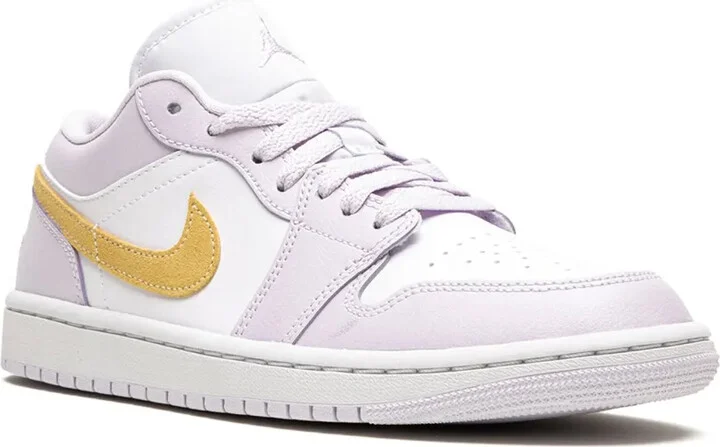 Air Jordan 1 Low "Barely Grape" sneakers - Image 2