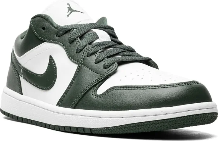 Air Jordan 1 Low "Galactic Jade" sneakers - Image 2