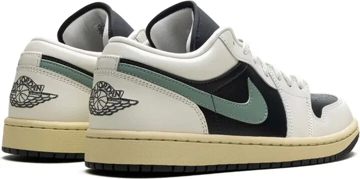 Air Jordan 1 Low "Jade Smoke" sneakers - Image 3
