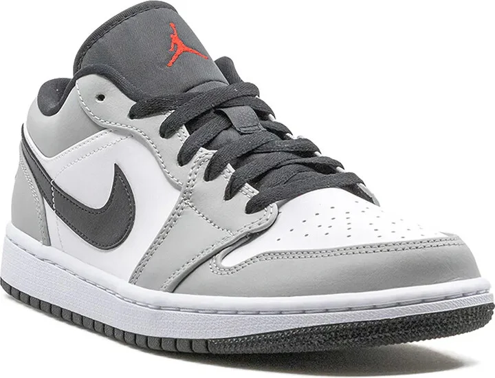 Air Jordan 1 Low "Light Smoke Grey" sneakers - Image 2