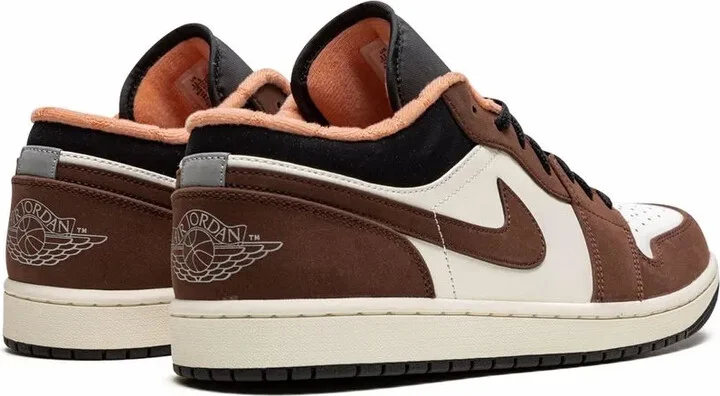 Air Jordan 1 Low "Mocha" sneakers - Image 3