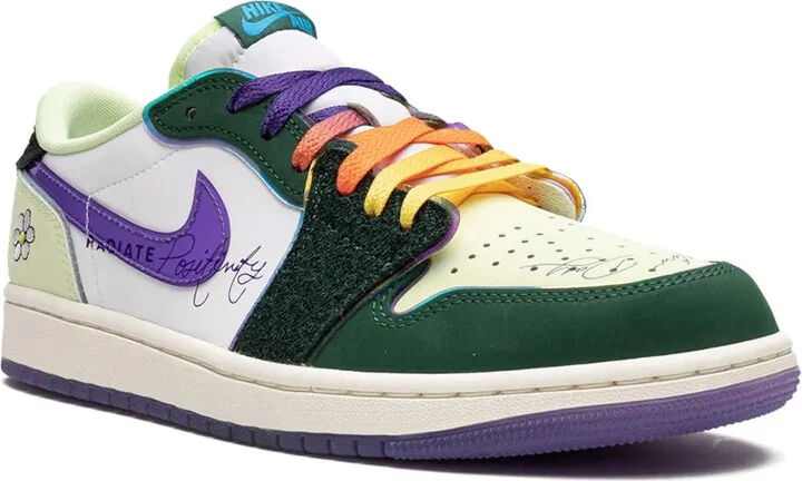 Air Jordan 1 Low OG "Doernbecher 2023" sneakers - Image 2