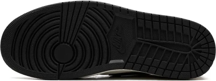 Air Jordan 1 Low OG "Mocha" sneakers - Image 4