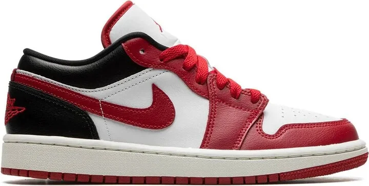 Air Jordan 1 Low "Reverse Black Toe" sneakers
