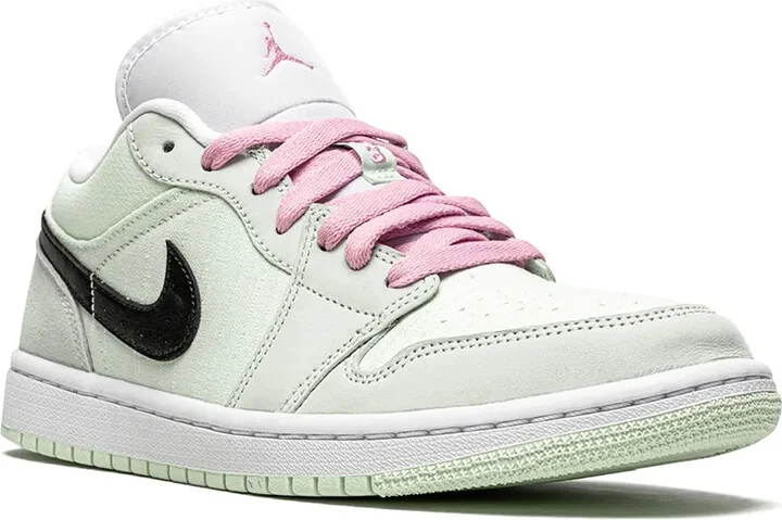 Air Jordan 1 Low SE "Barely Green" sneakers