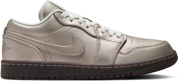 Air Jordan 1 Low SE Basketball Sneaker - Image 2