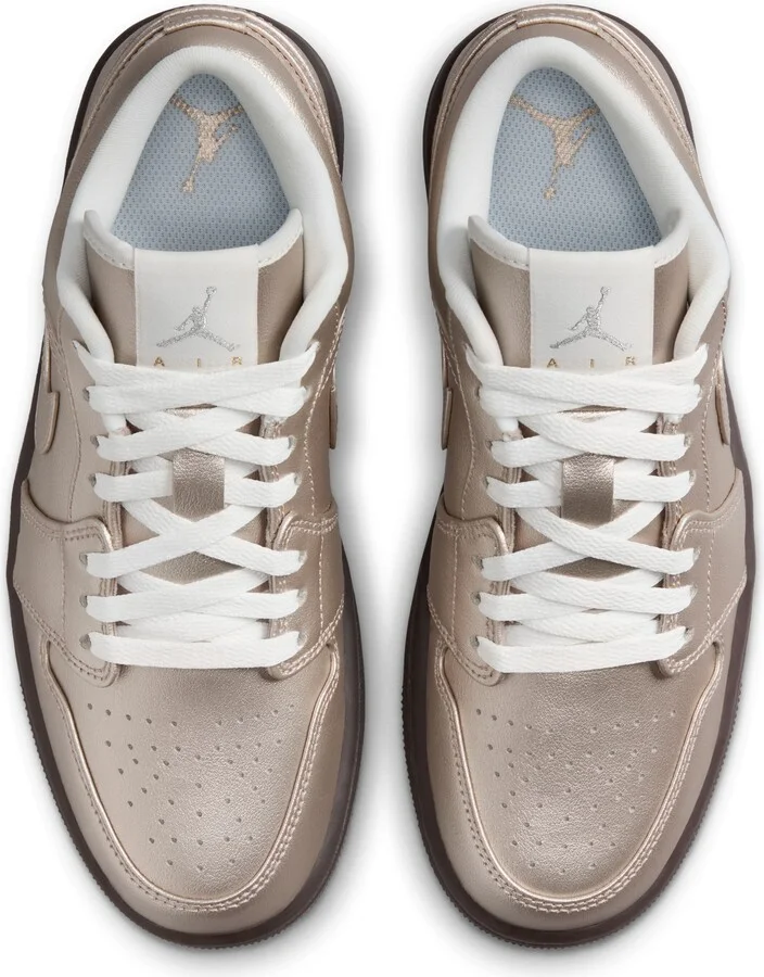 Air Jordan 1 Low SE Basketball Sneaker - Image 3