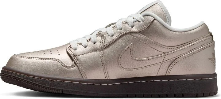 Air Jordan 1 Low SE Basketball Sneaker - Image 6