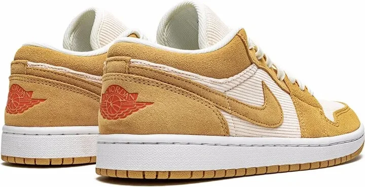 Air Jordan 1 Low SE "Corduroy & Suede" sneakers - Image 3