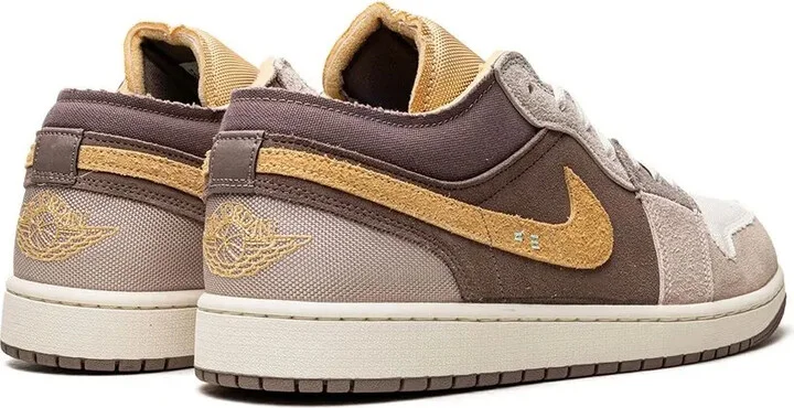 Air Jordan 1 Low SE Craft "Taupe Haze" sneakers - Image 3