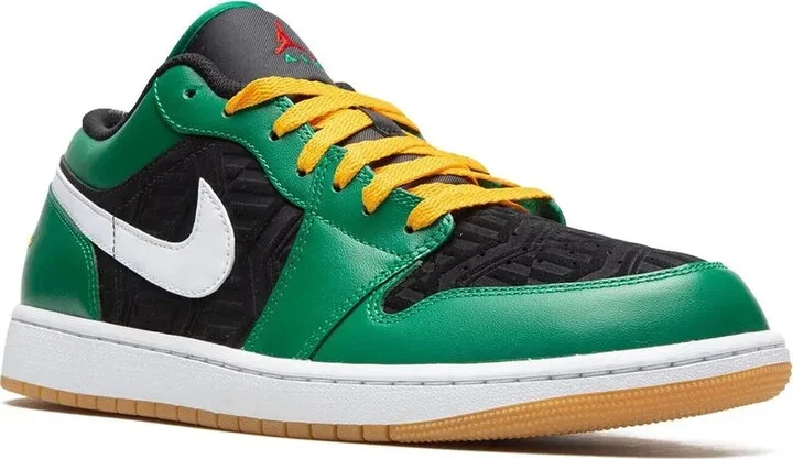 Air Jordan 1 Low SE "Holiday Special - Image 2
