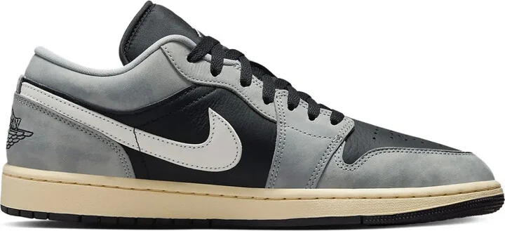 Air Jordan 1 Low SE "Light Smoke Grey" sneakers