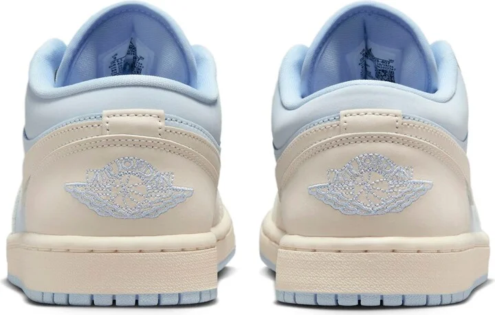 Air Jordan 1 Low SE Sneaker - Image 5