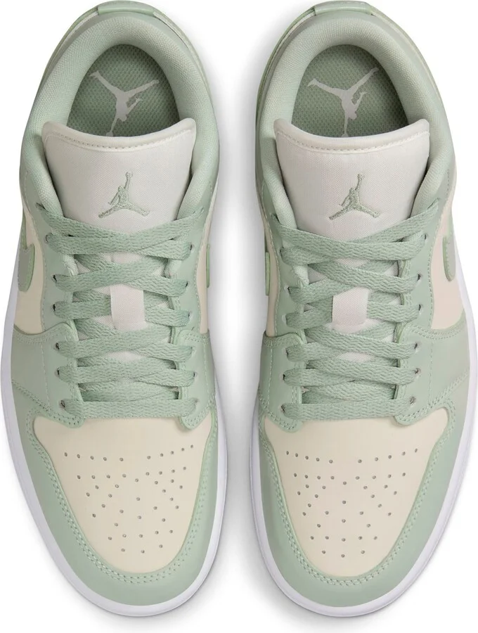Air Jordan 1 Low SE Sneaker - Image 11