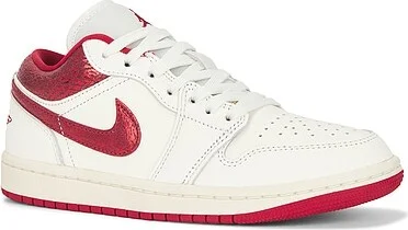 Air Jordan 1 Low Se Sneaker - Image 2