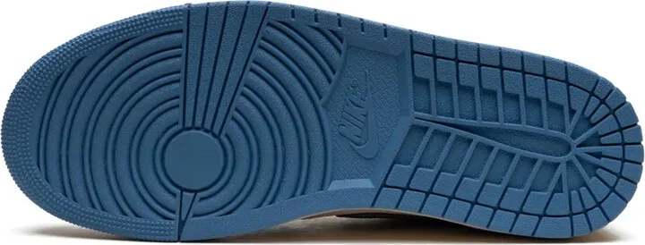 Air Jordan 1 Low SE sneakers - Image 4