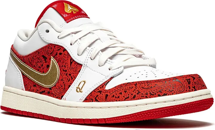 Air Jordan 1 Low SE "Spades" sneakers - Image 2