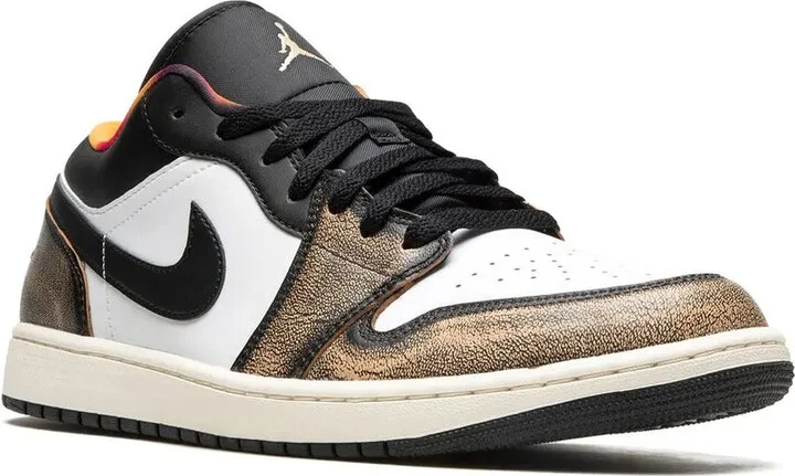 Air Jordan 1 Low SE "Wear-Away" sneakers - Image 2