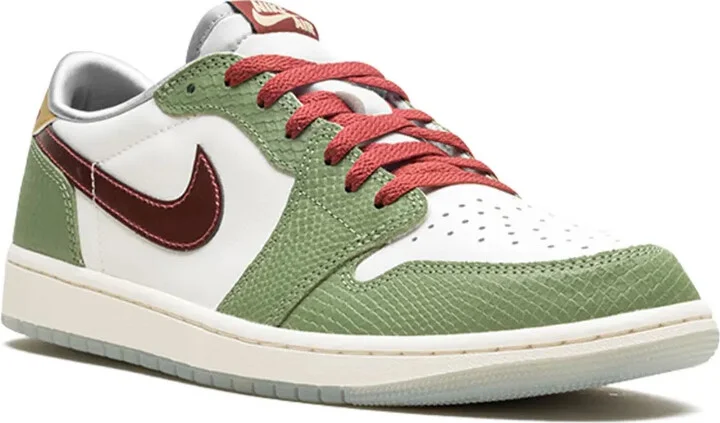 Air Jordan 1 Low SE "Year of the Dragon" sneakers - Image 2