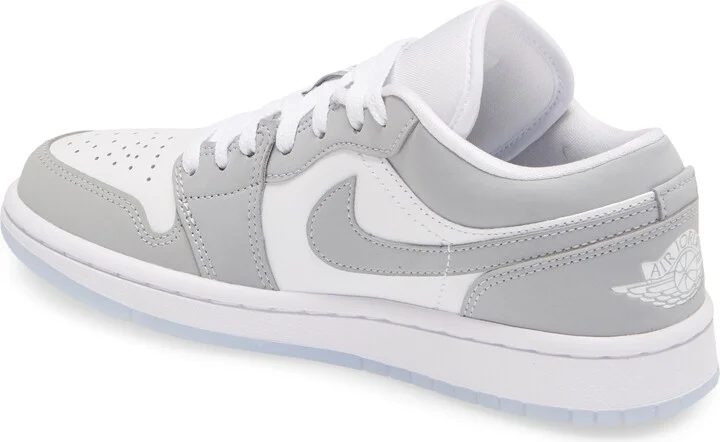 Air Jordan 1 Low Sneaker - Image 2