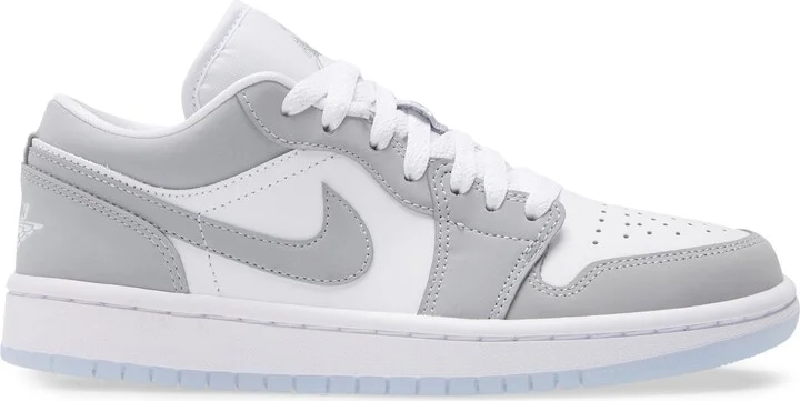 Air Jordan 1 Low Sneaker - Image 3