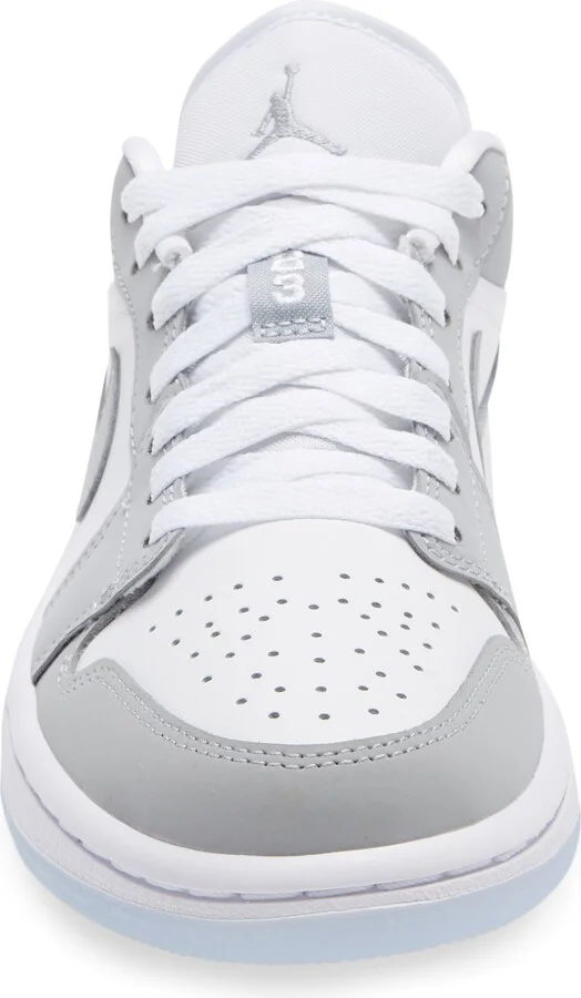 Air Jordan 1 Low Sneaker - Image 4