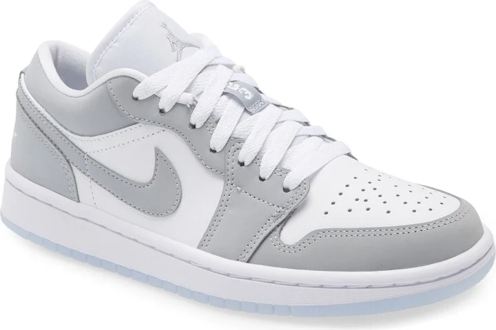 White/ Wolf Grey/ Aluminum