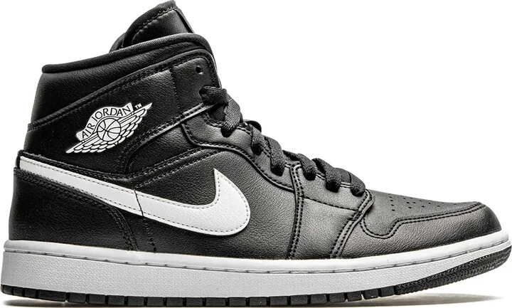Air Jordan 1 Mid "Black/White" sneakers
