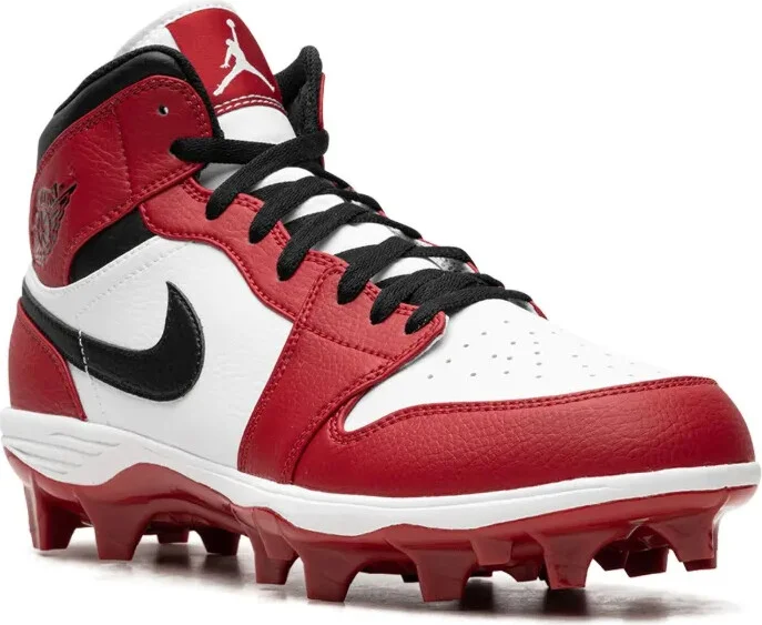 Air Jordan 1 Mid "Chicago" baseball cleats