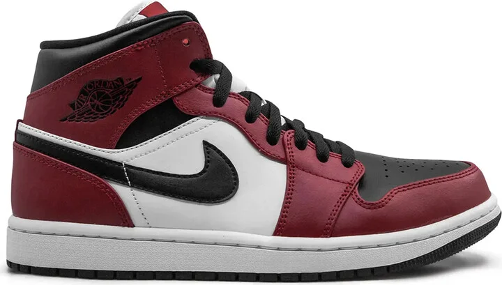 Air Jordan 1 Mid "Chicago Black Toe" sneakers