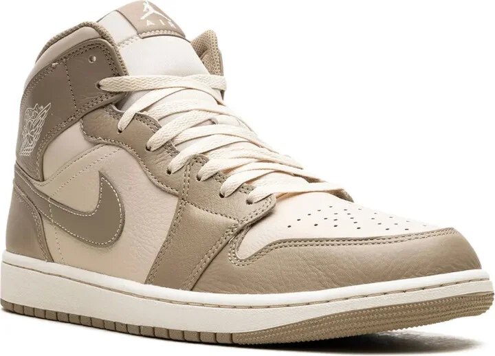 Air Jordan 1 Mid "Legend - Image 2