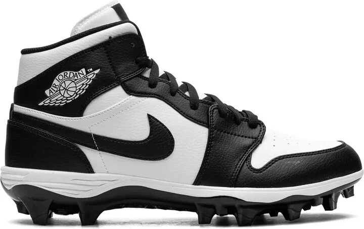 Air Jordan 1 Mid "Panda" cleats