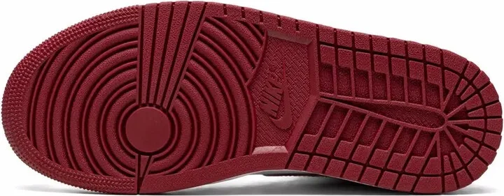 Air Jordan 1 Mid "Reverse Chicago" sneakers - Image 4
