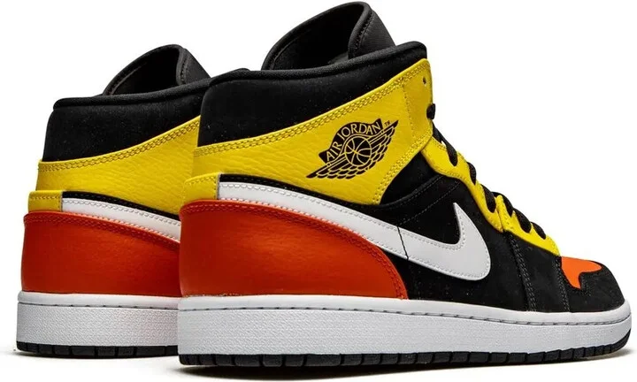Air Jordan 1 Mid SE "Amarillo Orange" sneakers - Image 3