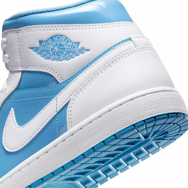 Air Jordan 1 Mid SE Basketball Sneaker - Image 9