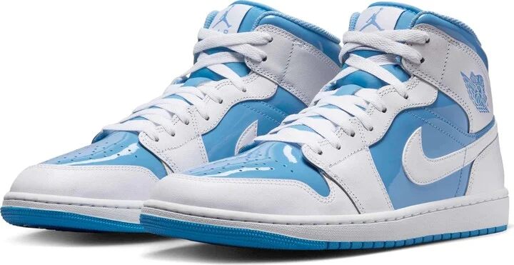 Air Jordan 1 Mid SE Basketball Sneaker