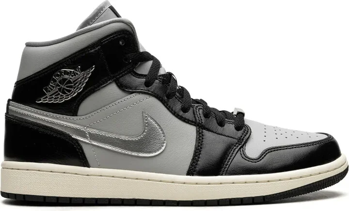 Air Jordan 1 Mid SE "Black Chrome" sneakers