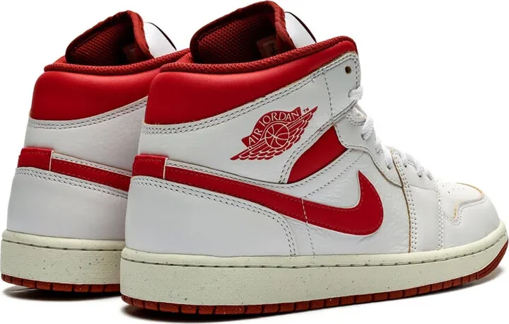 Air Jordan 1 Mid SE "Dune Red" sneakers - Image 3