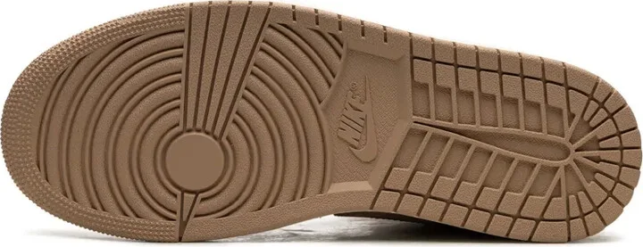 Air Jordan 1 Mid SE "Legend Light Brown" sneakers - Image 4