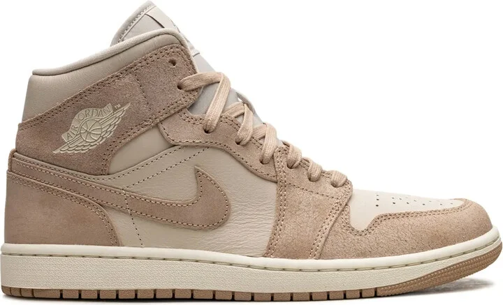 Air Jordan 1 Mid SE "Legend Light Brown" sneakers
