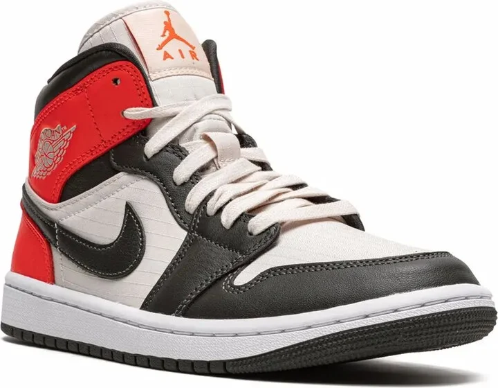 Air Jordan 1 Mid SE "Newsprint" sneakers - Image 2