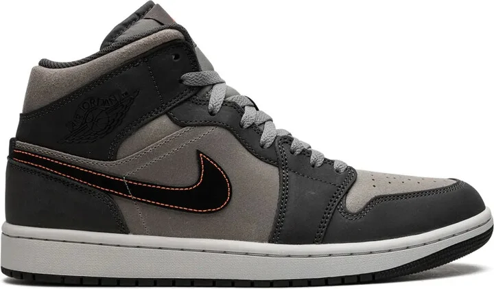 Air Jordan 1 Mid SE "Night Stadium" sneakers