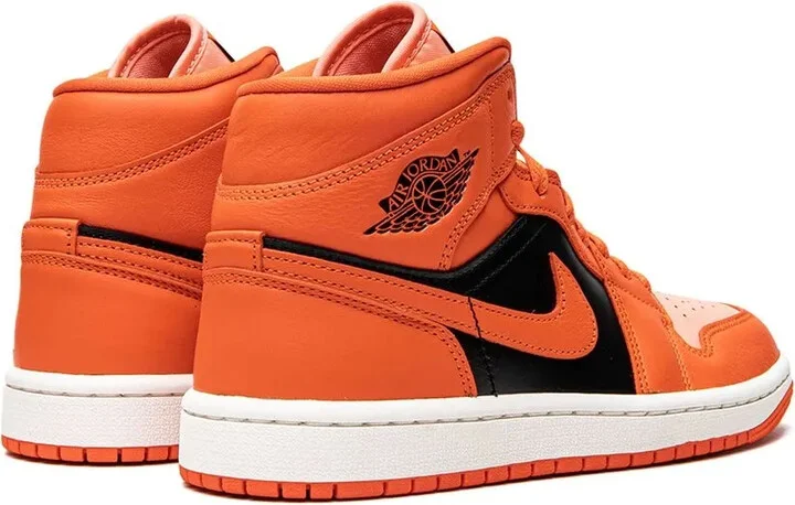Air Jordan 1 Mid SE "Orange/Black" sneakers - Image 3