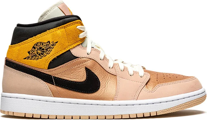 Air Jordan 1 Mid SE "Particle Beige" sneakers