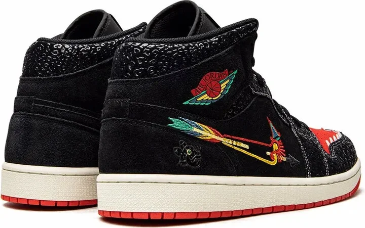 Air Jordan 1 Mid SE "Siempre Familia" sneakers - Image 3