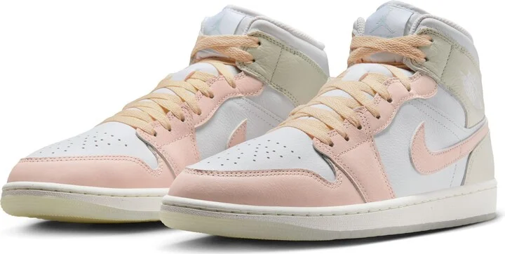 Air Jordan 1 Mid SE Sneaker