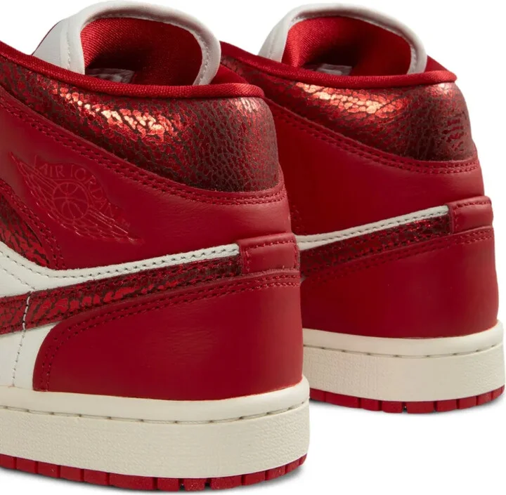 Air Jordan 1 Mid SE sneakers - Image 4