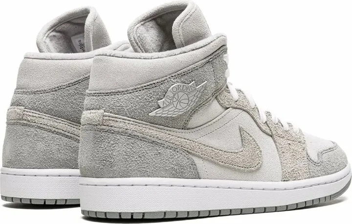 Air Jordan 1 Mid SE sneakers - Image 3