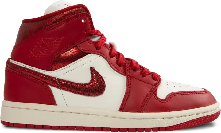 Air Jordan 1 Mid SE sneakers