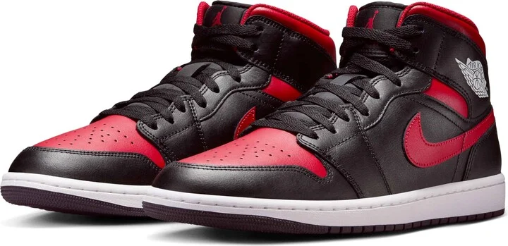 Black/summit White/varsity Red